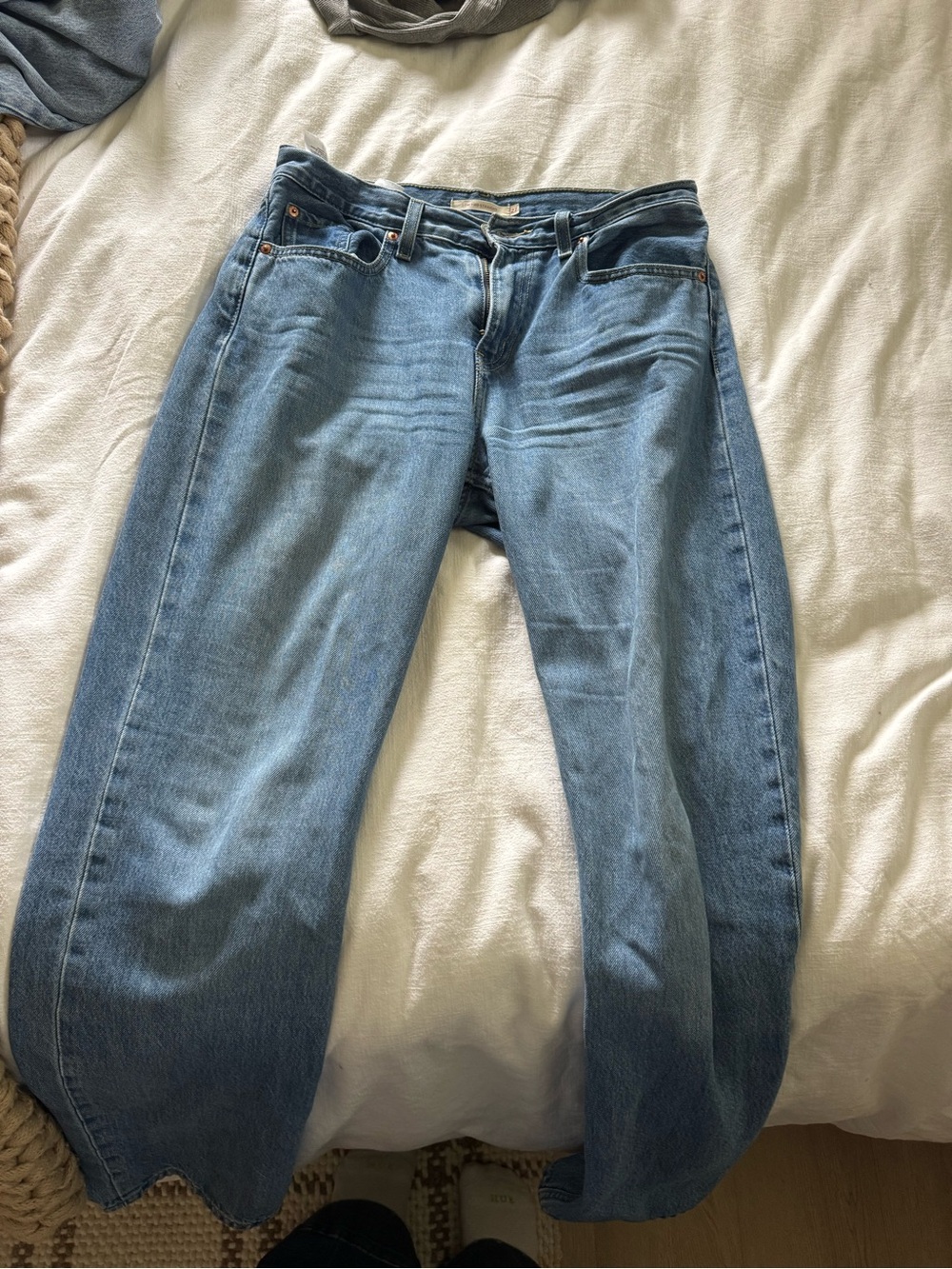 Levi's Straight Leg Low Pro Jeans in Dark/Medium Was